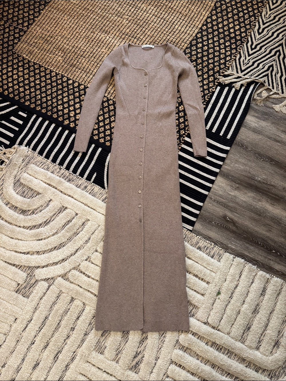 Abercrombie & Fitch Taupe Ribbed Button-Front Maxi Dress